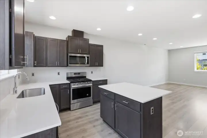 Kitchen with Island 3