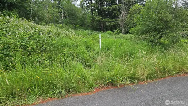 you can walk it here and turn to the left to get to the building site.
