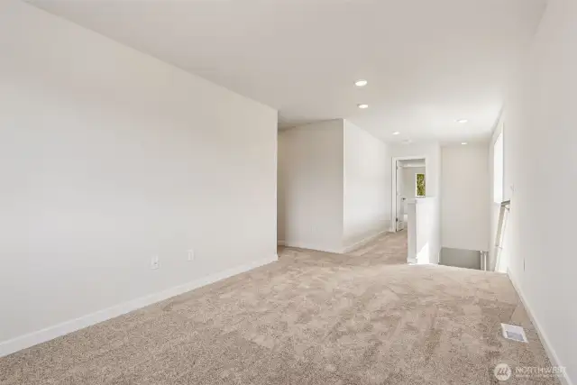 Disclaimer Secondary photos of same floor plan on different lot in different community: Photos are from another Warren, finishes, upgrades, and features may vary.