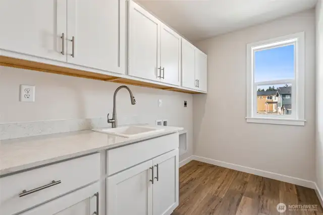 Disclaimer Secondary photos of same floor plan on different lot in different community: Photos are from another Warren, finishes, upgrades, and features may vary.