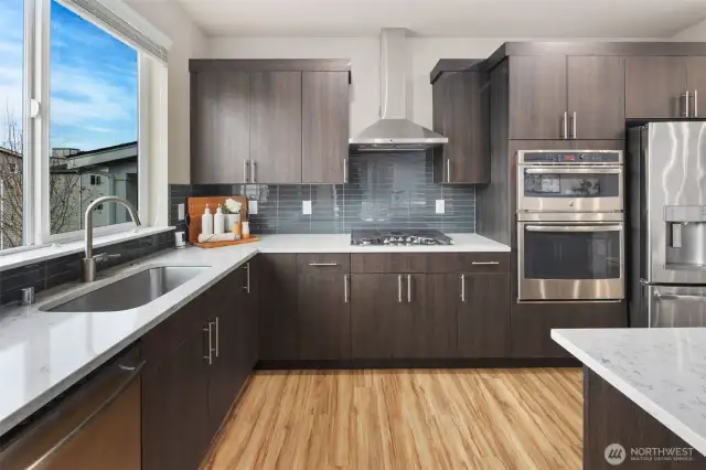 Stainless Appliances, Quartz Counters, Quality Cabinetry w/ Soft Close