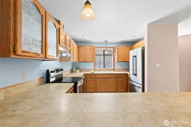 Tons of counter and storage space in kitchen