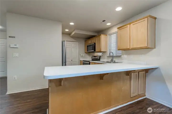Loads of counter space!