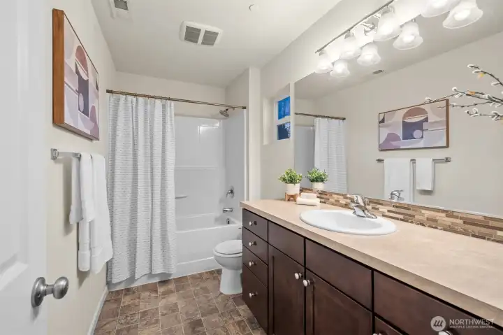 Check out that counterspace and storage! Perfection for sharing.