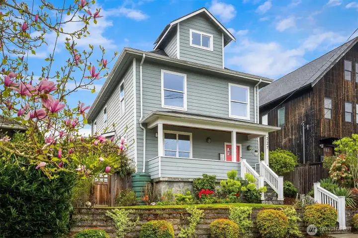 Welcome to this beautifully updated residence in the heart of Seattle’s coveted Madison Valley neighborhood.