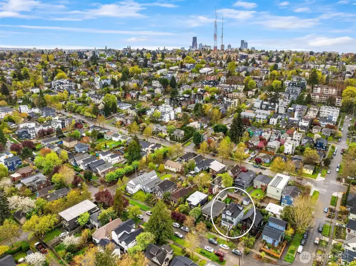 Located in the lauded Madison Valley community, steps away from top-rated dining, shopping, schools, and Lake Washington Arboretum.