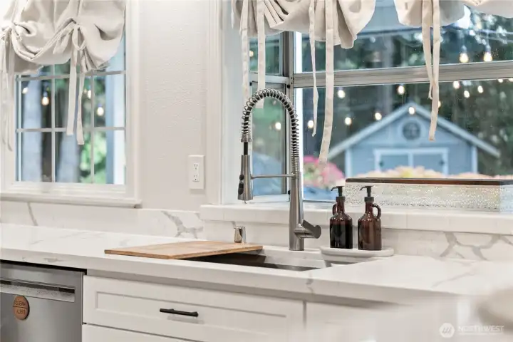 Kitchen sink area