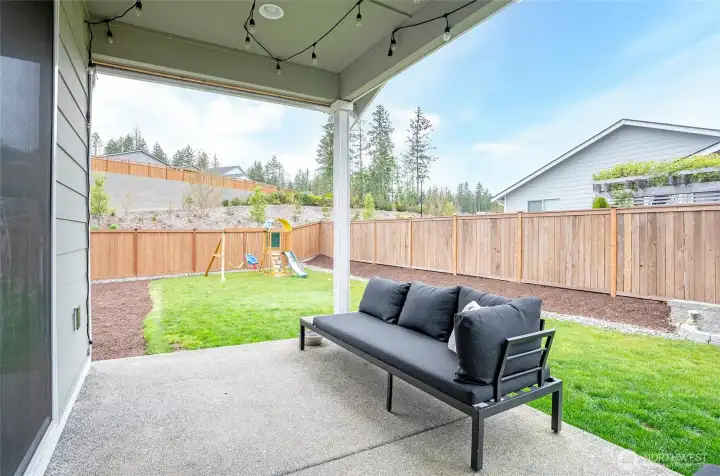Covered patio, room for 2 sofas