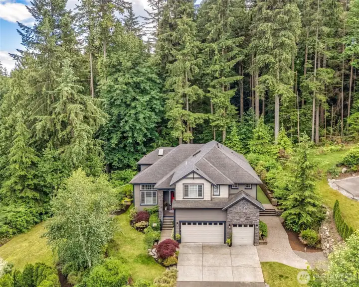 Stunning 4 bed Stunning 4 bed