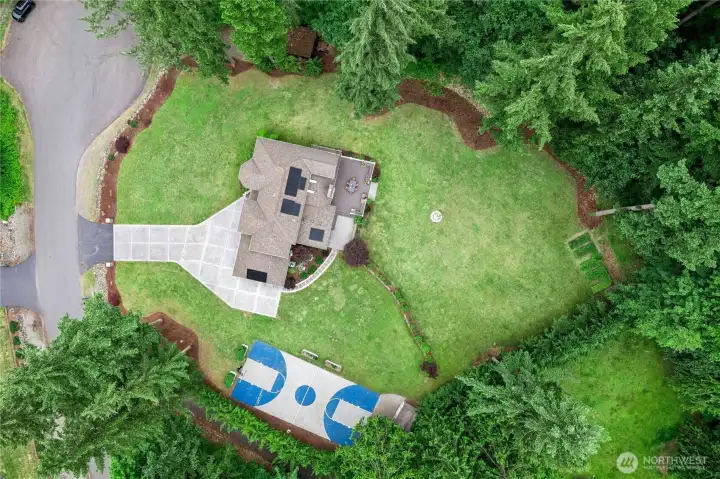 Private park like setting nestled at the end of a cup-de-sac