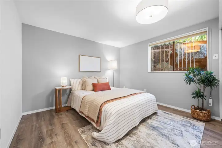 Guest bedroom. Guest bedroom.