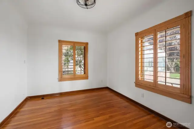 2nd floor bedroom