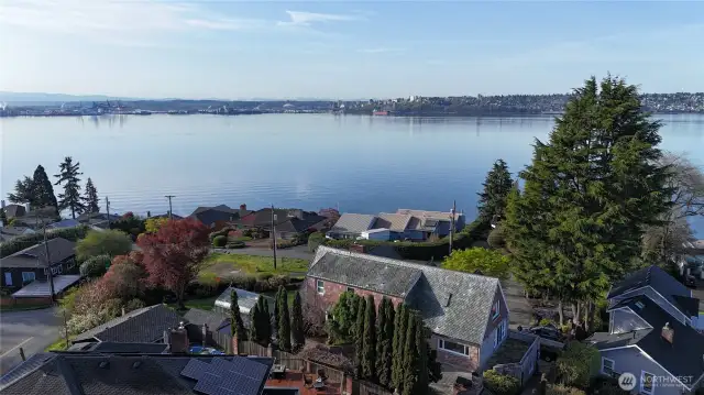 Commencement Bay, Downtown Tacoma and Rainier Views