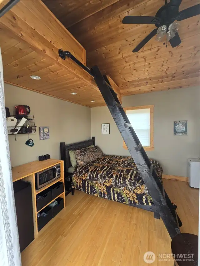 Guest Cabin