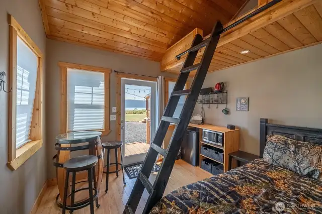 Guest Cabin