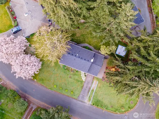 Overhead view of this neat and tidy property.
