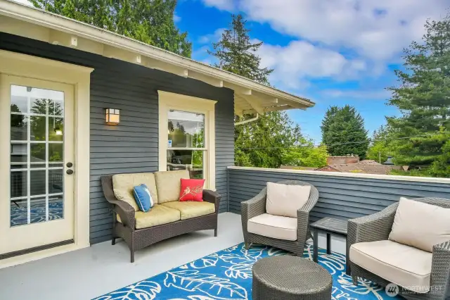 I call dibs on this room with the deck!