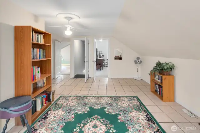 3 bedrooms upstairs