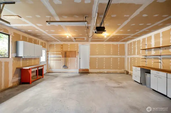 2-Car Garage