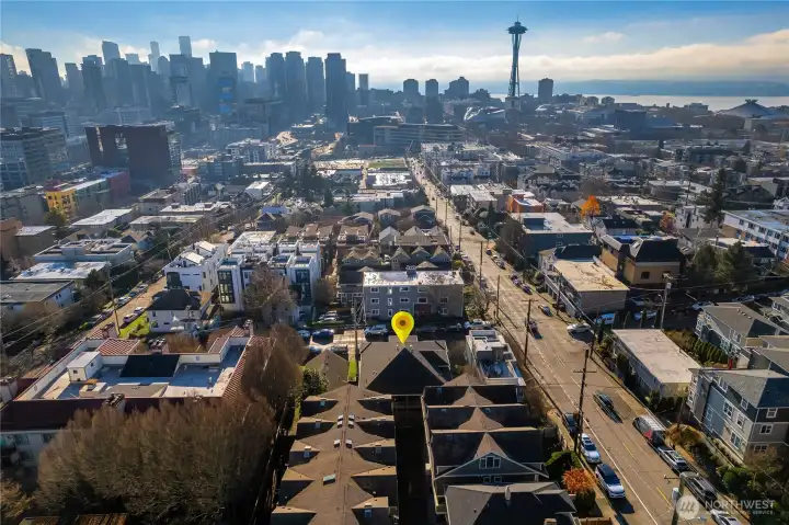 Downtown Seattle, South Lake Union and Uptown just outside the door; world-class employers and top tier amenities.