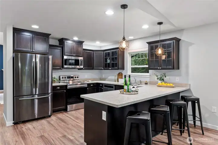 Perfect Peninsula for casual meals or entertaining