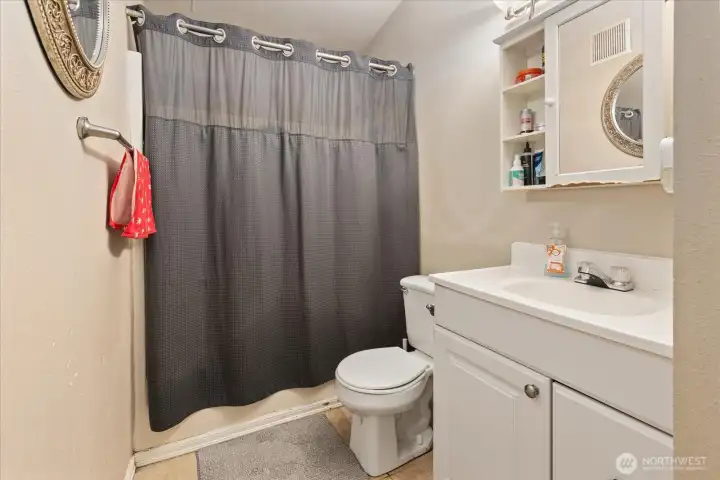 Unit B Full Bath Upstairs