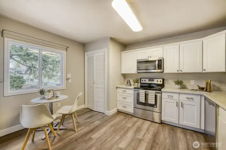 Comes with a breakfast nook