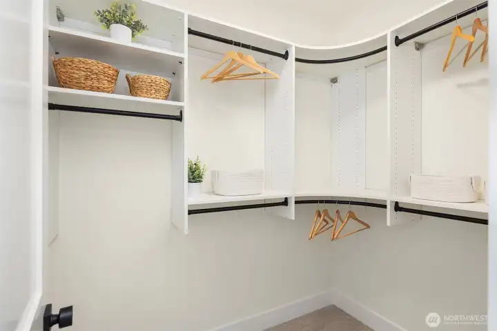 Walk-in closet