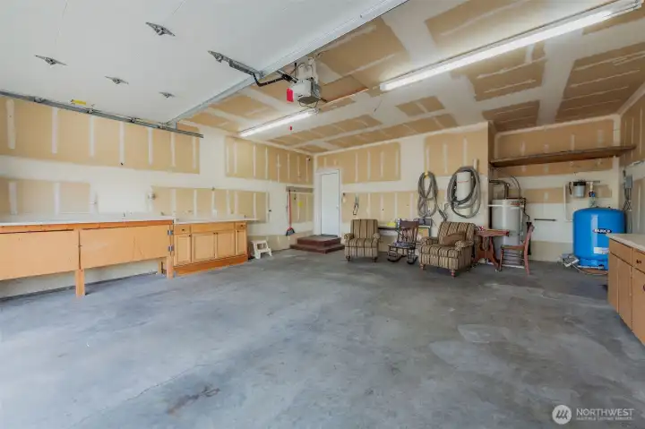 Attached 2 Car Garage