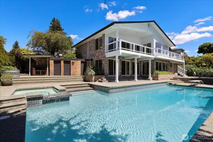Gorgeous pool and back of house Gorgeous pool and back of house