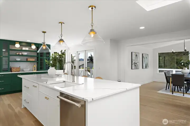 Main floor fullly remodeled kitchen Main floor fullly remodeled kitchen
