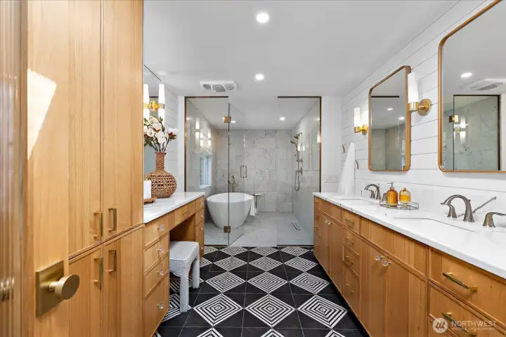 Primary bedroom ensuite bath Primary bedroom ensuite bath