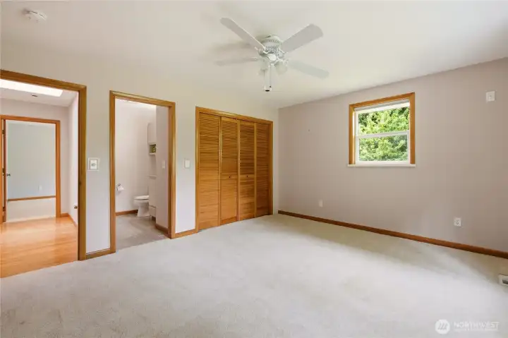 2 of 4 have 1/2 en suite baths