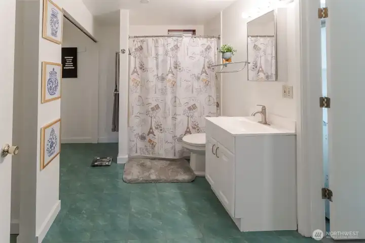 lower full bath lower full bath