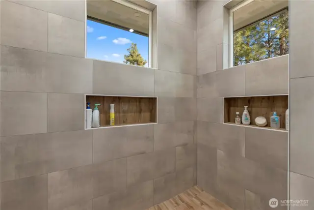 MASTER SHOWER