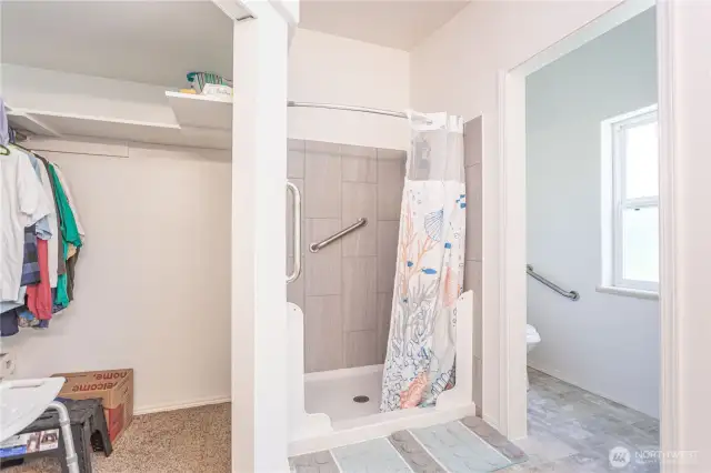 Primary bath tiled shower
