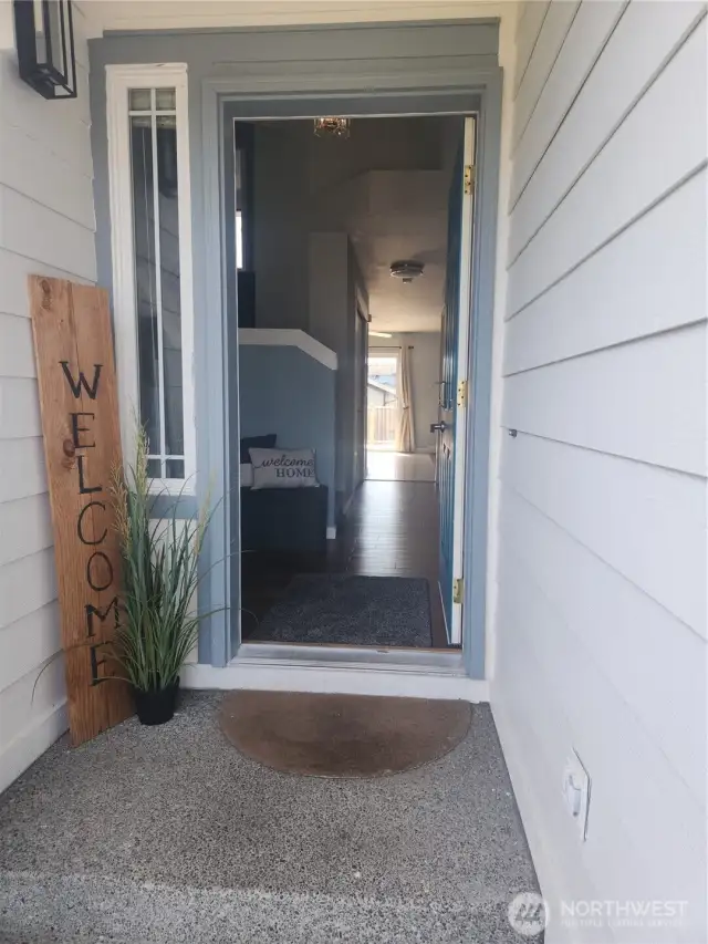 Inviting front entry