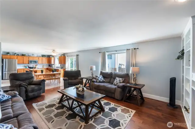 Living room open concept with the kitchen