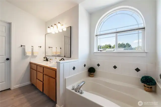 Primary en suite