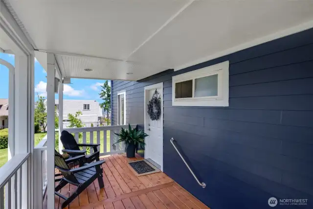 Lower unit enterance