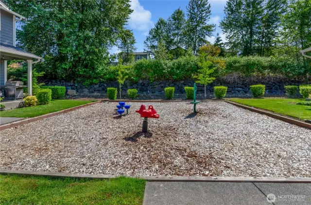 Play area/park area out front