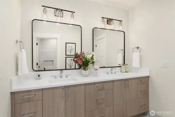 Double-sink bathroom shared by Jack & Jill bedrooms.