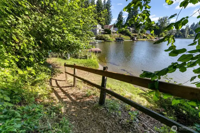 Trail to the lake