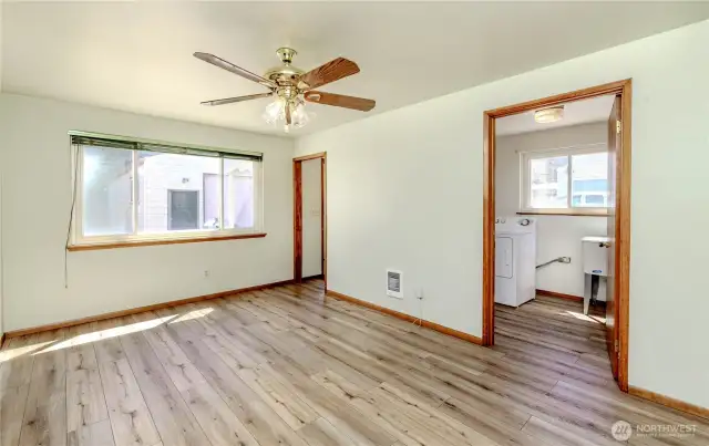 Back area dining/bonus room