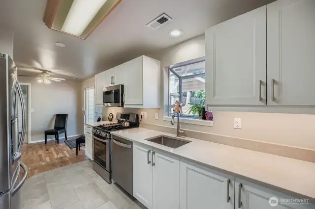 kitchen features garden window