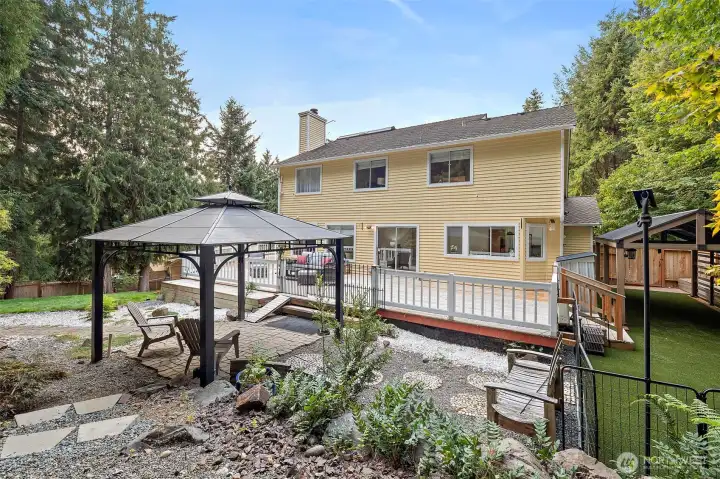 Gazebo featuring beautiful backyard