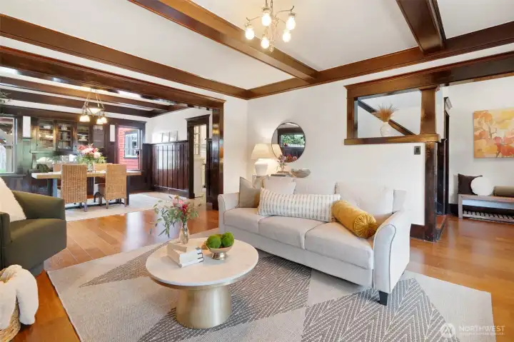 Great flow for entertaining.