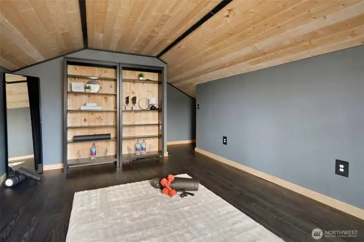 Office/or potential for an ADU