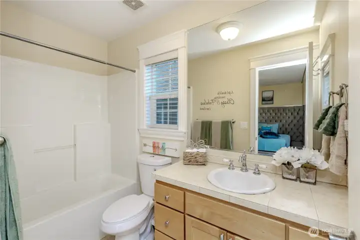 Junior Suite Bathroom