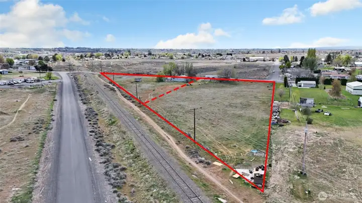 Lines are approximate and can be verified through the county assessor's office.